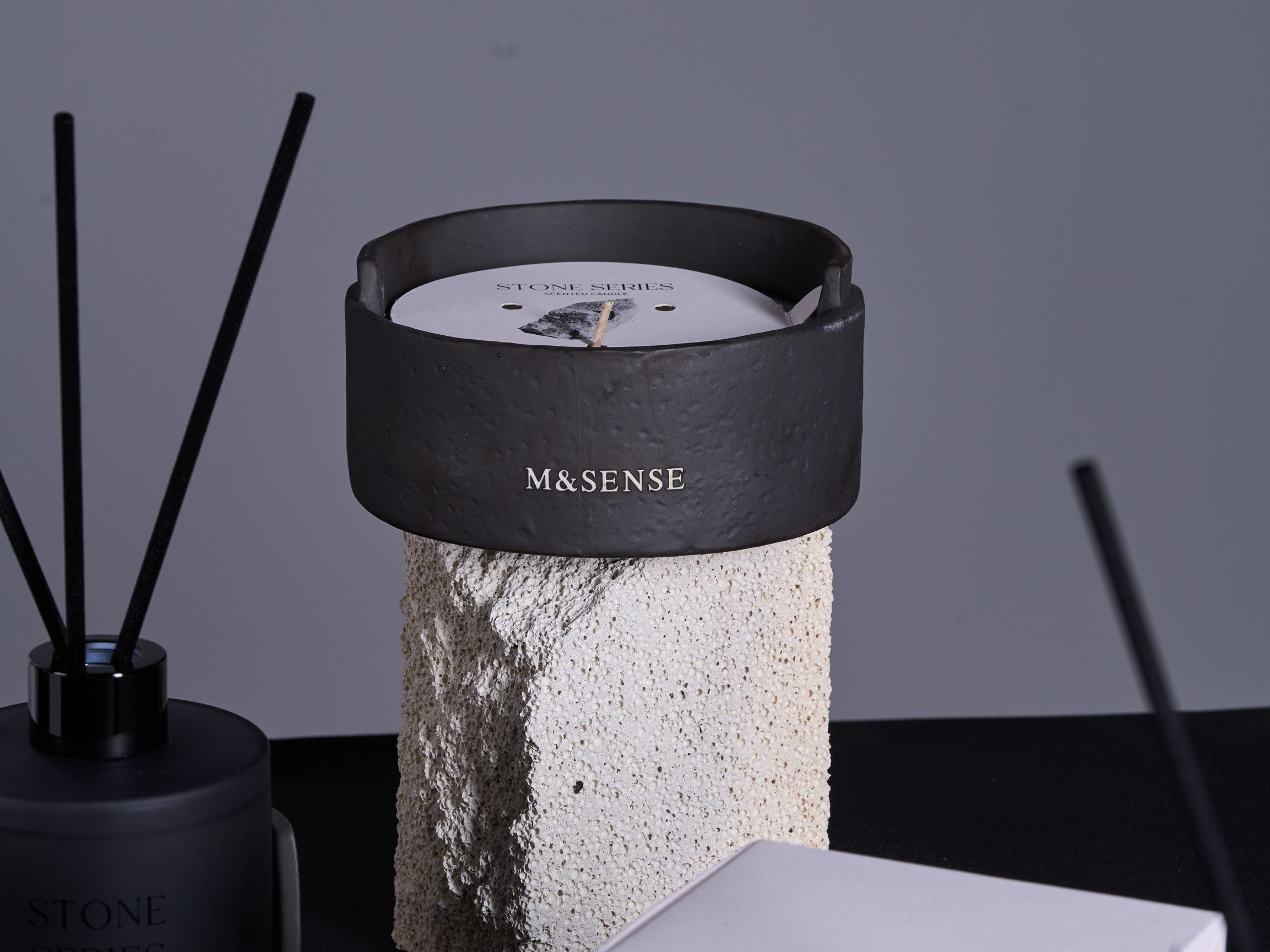 مجموعة سلسلة الأحجار